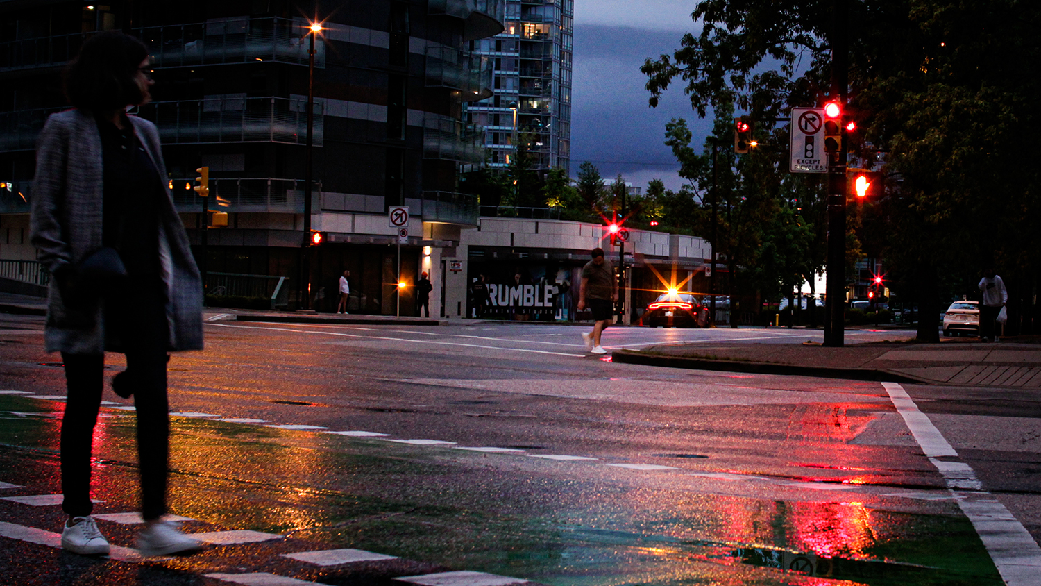 vancouver street photography, by jacqueline mayne